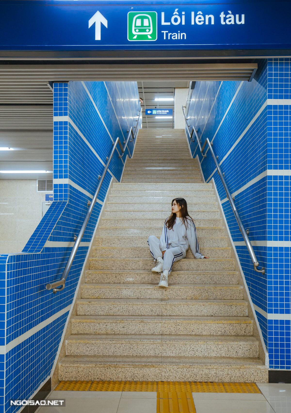 Những góc check in cực chất ở ga tàu điện Cát Linh - Hà Đông