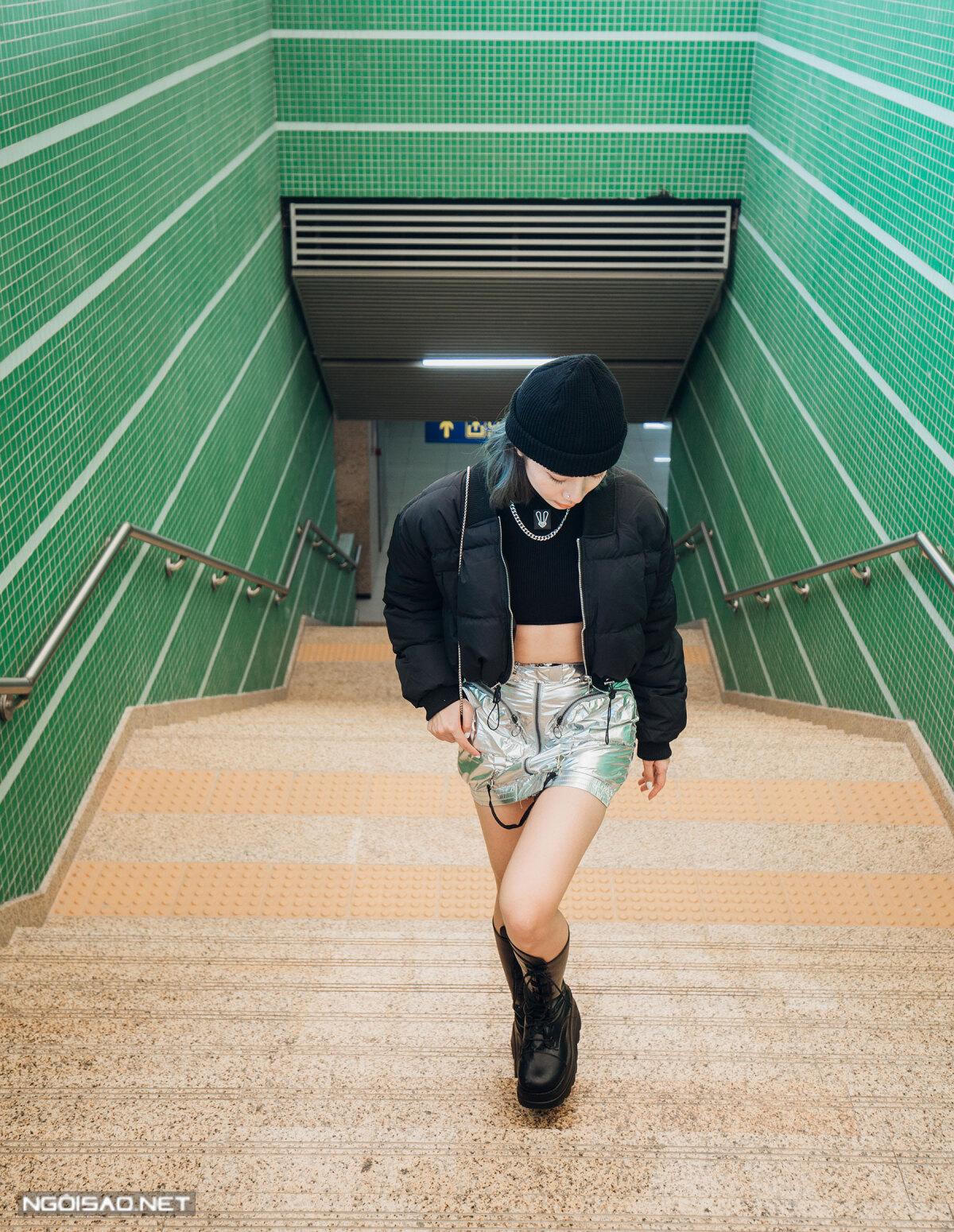 Những góc check in cực chất ở ga tàu điện Cát Linh - Hà Đông