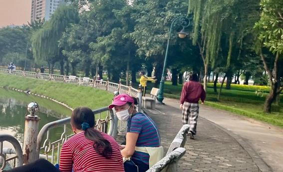 Công viên Hà Nội xuống cấp trầm trọng, gây nguy hiểm cho người dân