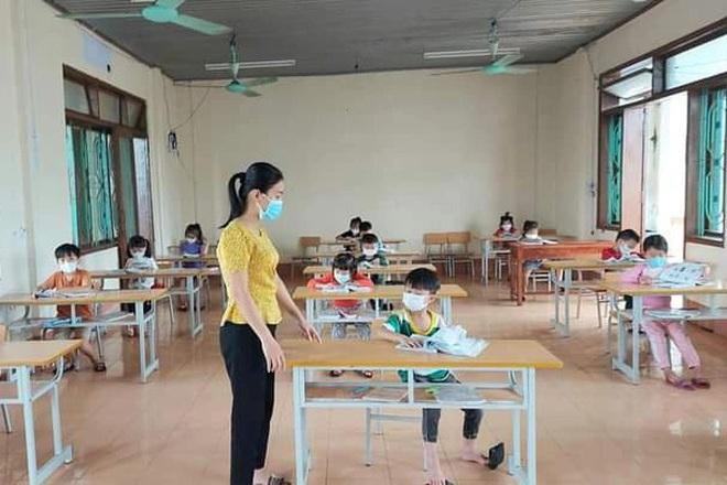 Giọt nước mắt của cô giáo lớp 1 trong khu cách ly