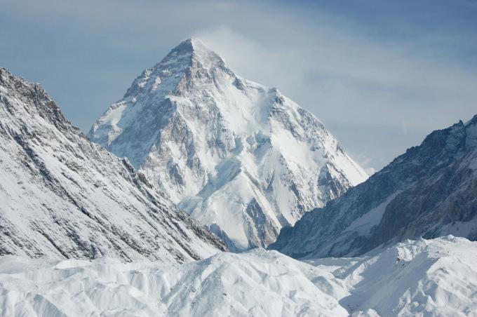7 điểm leo núi nguy hiểm nhất thế giới