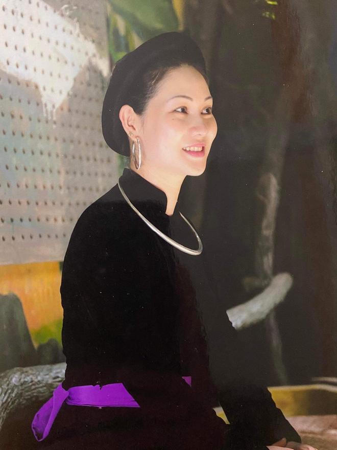 9x khoe ảnh cưới của mẹ hơn 20 năm trước, danh tính cô dâu khiến nhiều người kinh ngạc