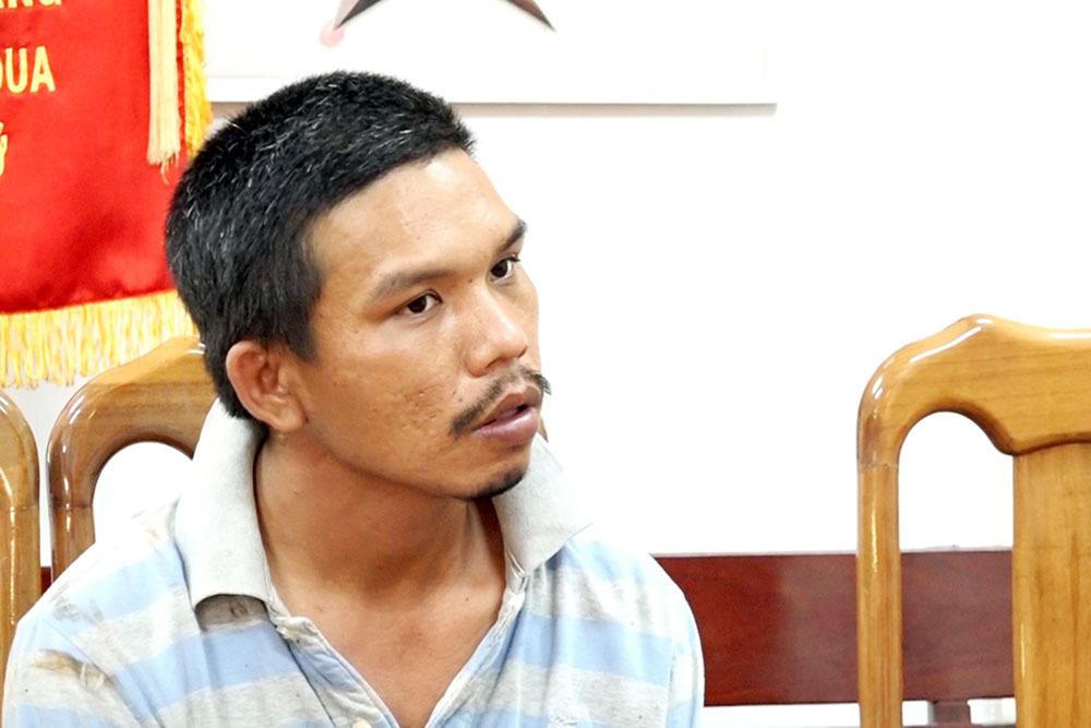 Anh dân quân tự vệ bị sát hại, cướp tài sản trên phố đi bộ