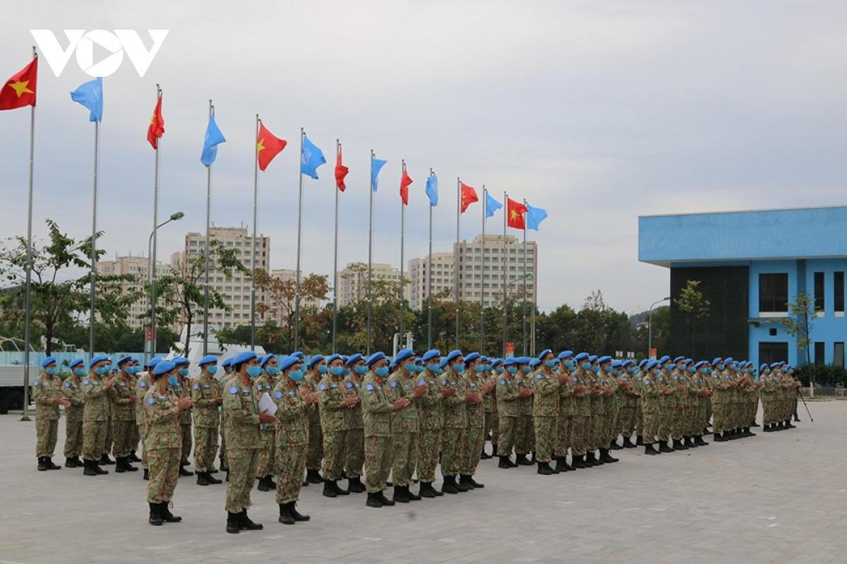 Những màn võ thuật 'cực đỉnh' của chiến sỹ mũ nồi xanh