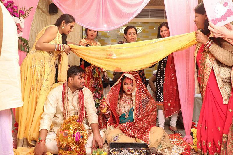 Đám cưới lúc nửa đêm của cô gái Việt và những thủ tục chỉ có ở Ấn Độ