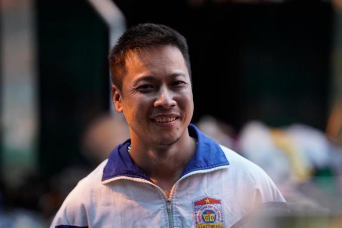 Chân dung người đàn ông cứu bé gái khỏi đám cháy