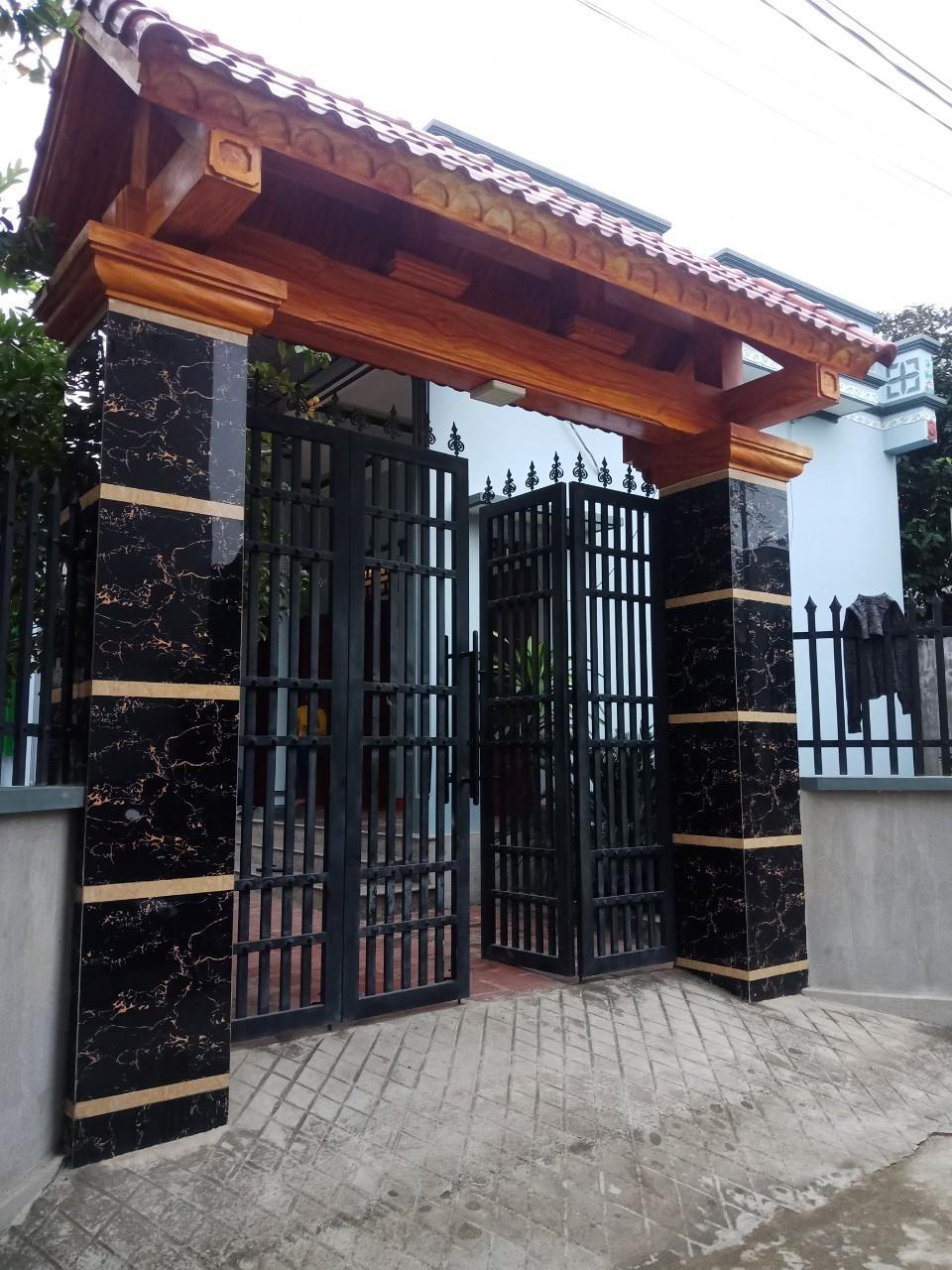 Chủ tịch huyện ở Thanh Hóa chỉ đạo mở khóa cổng nhà có người cách ly