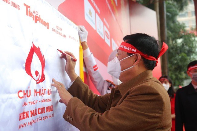 Chủ nhật Đỏ 2022: Sẵn sàng cung ứng máu tại các 'điểm nóng'