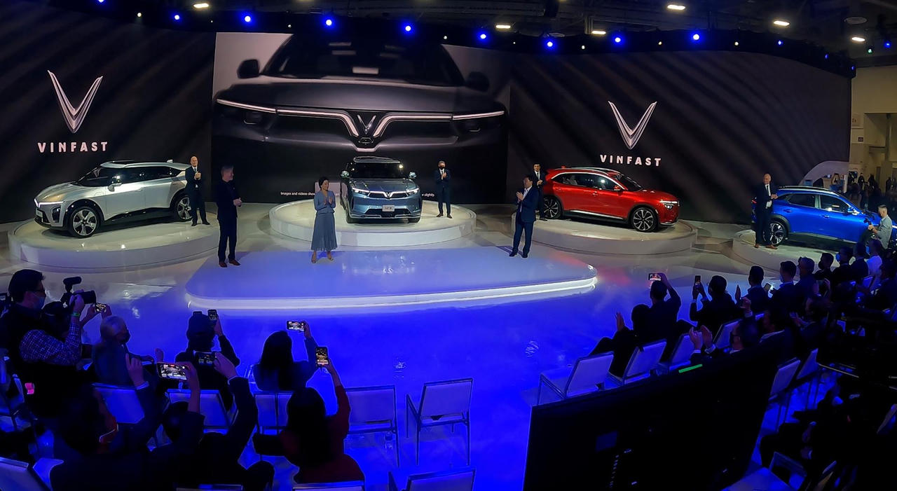 Tỷ phú Phạm Nhật Vượng: ‘Làm việc khó mới thú vị’