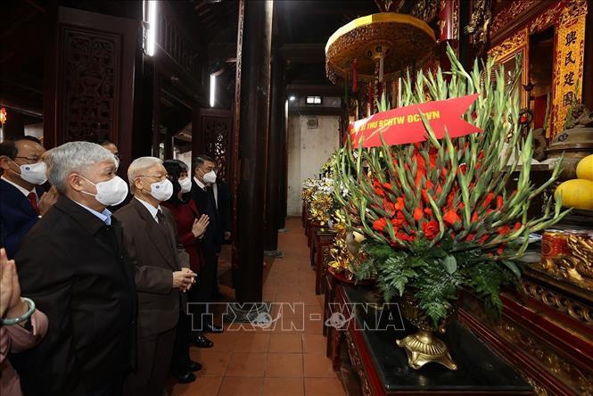 Tổng Bí thư Nguyễn Phú Trọng tưởng niệm 8 vị vua nhà Lý, chúc Tết tại Bắc Ninh