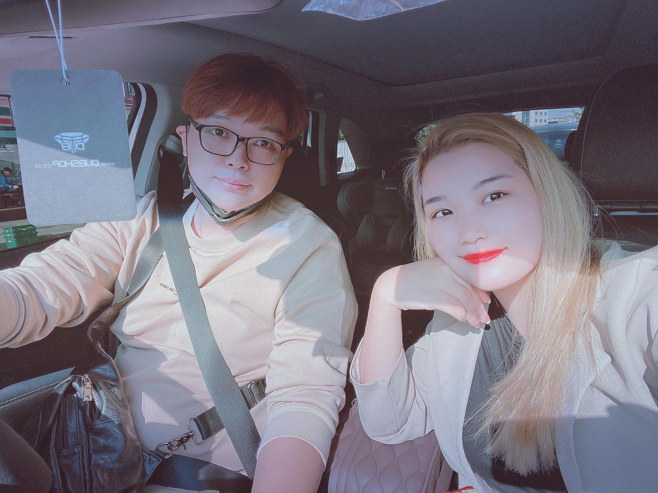 Những chuyện tình 'đũa lệch' có hậu nhất Việt Nam