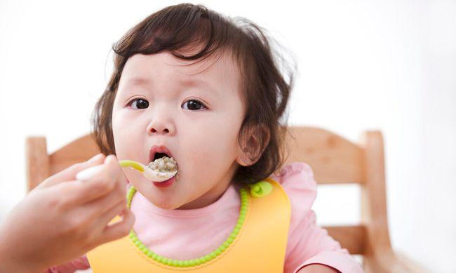 7 sai lầm khi nuôi dạy con khiến trẻ dễ nhiễm bệnh, có thể bị tổn thương não