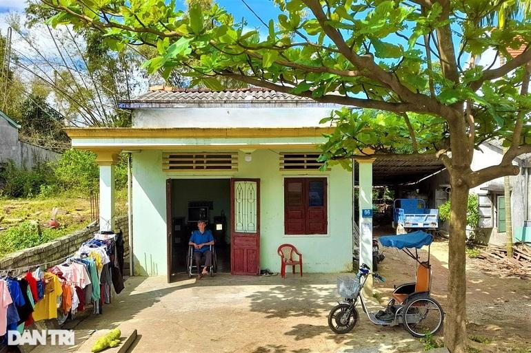 Cuộc sống người đàn ông 19 năm 'ôm xác vợ ngủ' bây giờ ra sao?