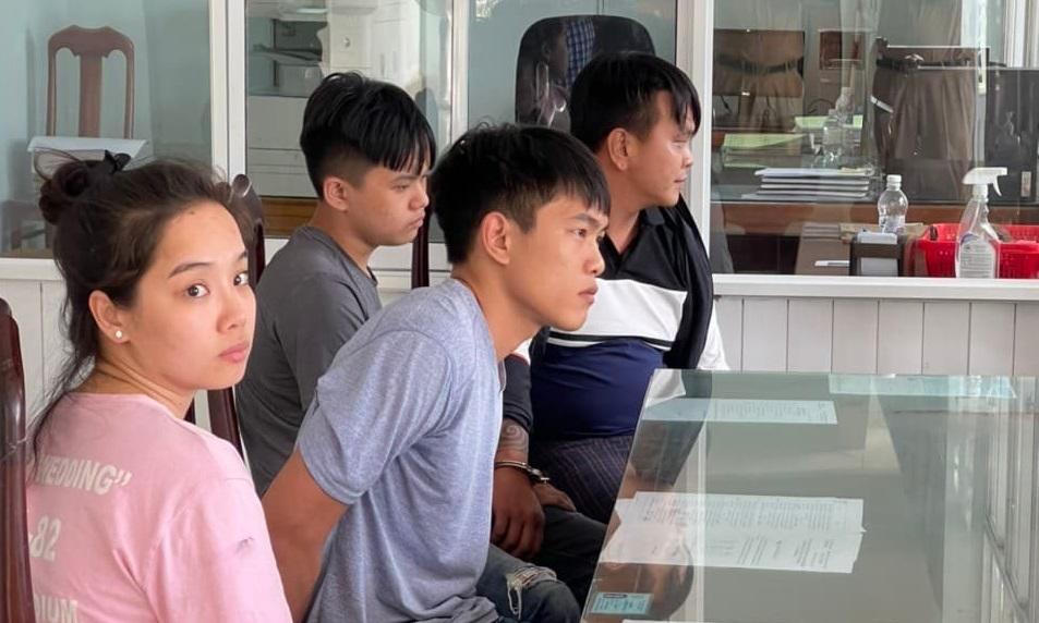 Chặn bắt 4 đối tượng giết người tháo chạy từ TP HCM ra Hà Nội