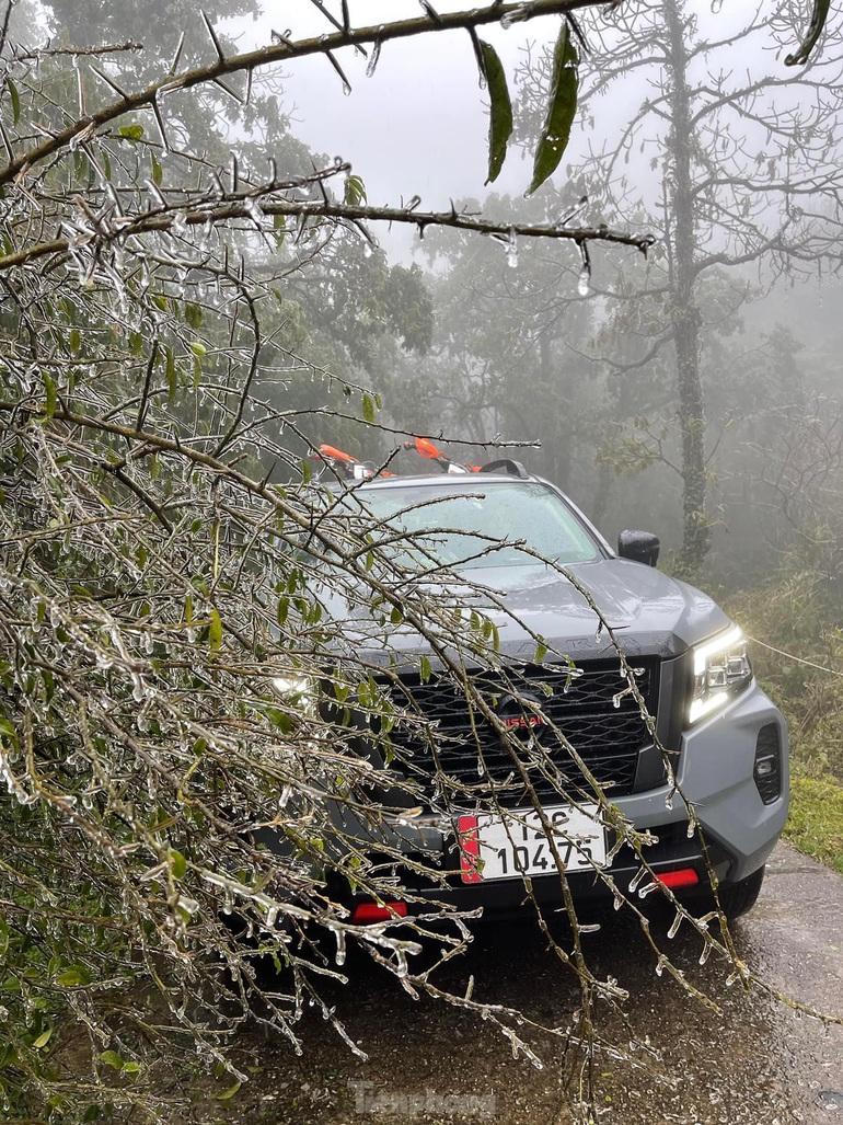 Nhiều nơi lạnh dưới 0 độ C, CSGT khuyến cáo cách lái xe khi đường đóng băng