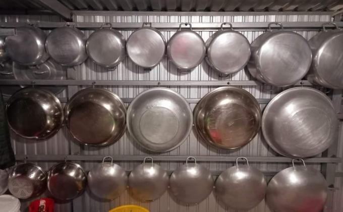 Căn bếp sạch bóng của người phụ nữ Cà Mau gây chú ý