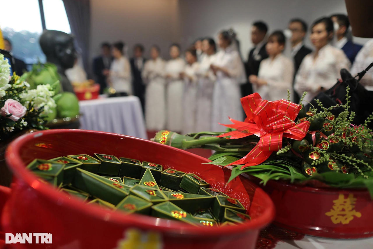 Lễ cưới đặc biệt của 20 cặp đôi y bác sĩ trong Bệnh viện Quân y 175