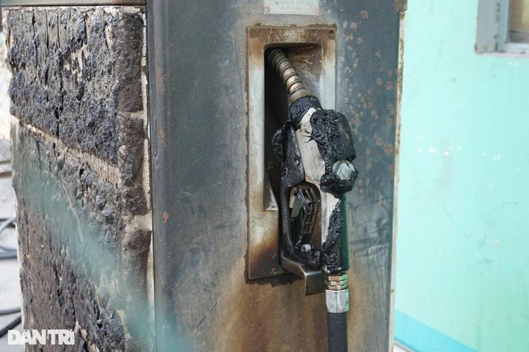 Tài xế dũng cảm hồi tưởng 'phút sinh tử' lái xe bồn cháy khỏi cây xăng 