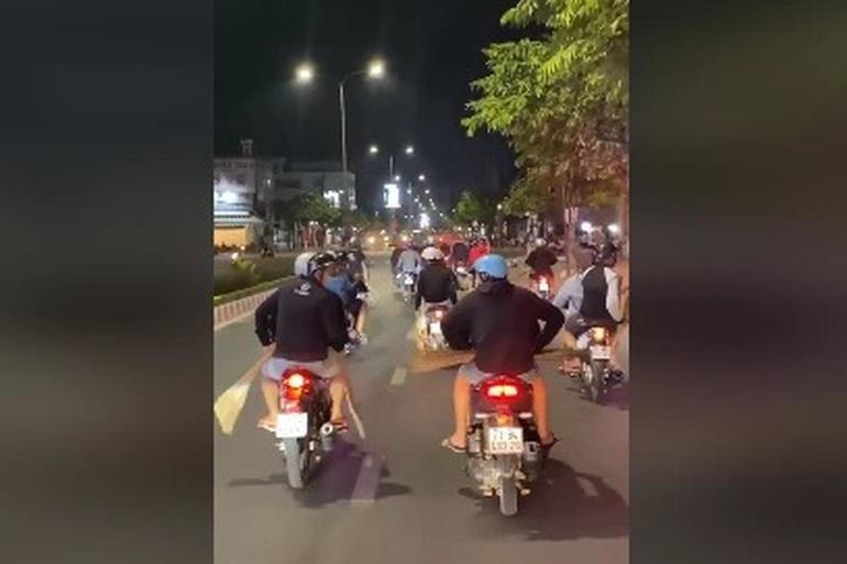 Đánh nhau giả để quay clip bị công an mời làm việc thật