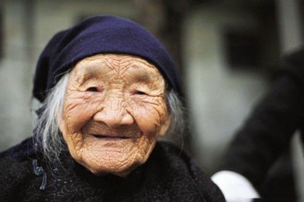 Tín hiệu cực kỳ đặc biệt ở bàn tay và bàn chân những người sống thọ