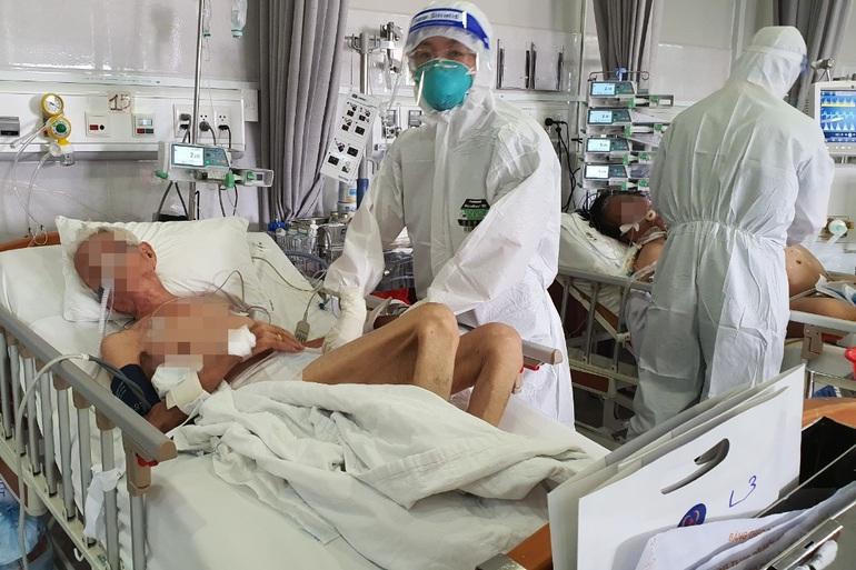 Nhiều người 'sốc' vì thành F0 lần 3 trong vài tháng: Chuyên gia nói gì?