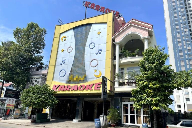 Sự thật vụ 'thiếu nữ nhảy lầu vì bị ép tiếp khách ở quán karaoke'