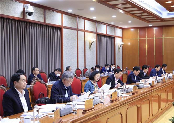 Tổng Bí thư Nguyễn Phú Trọng chủ trì họp Bộ Chính trị về một số vấn đề quan trọng