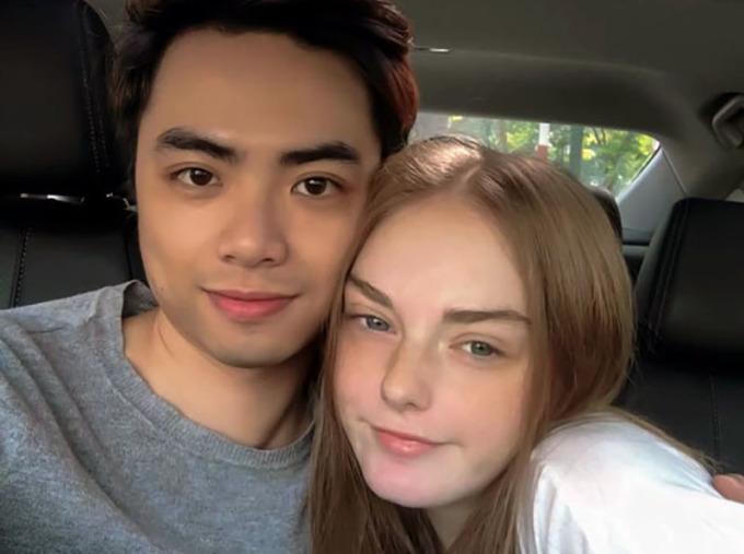 Xúc động tình yêu của chàng trai Hà Nội và cô người mẫu Ukraine