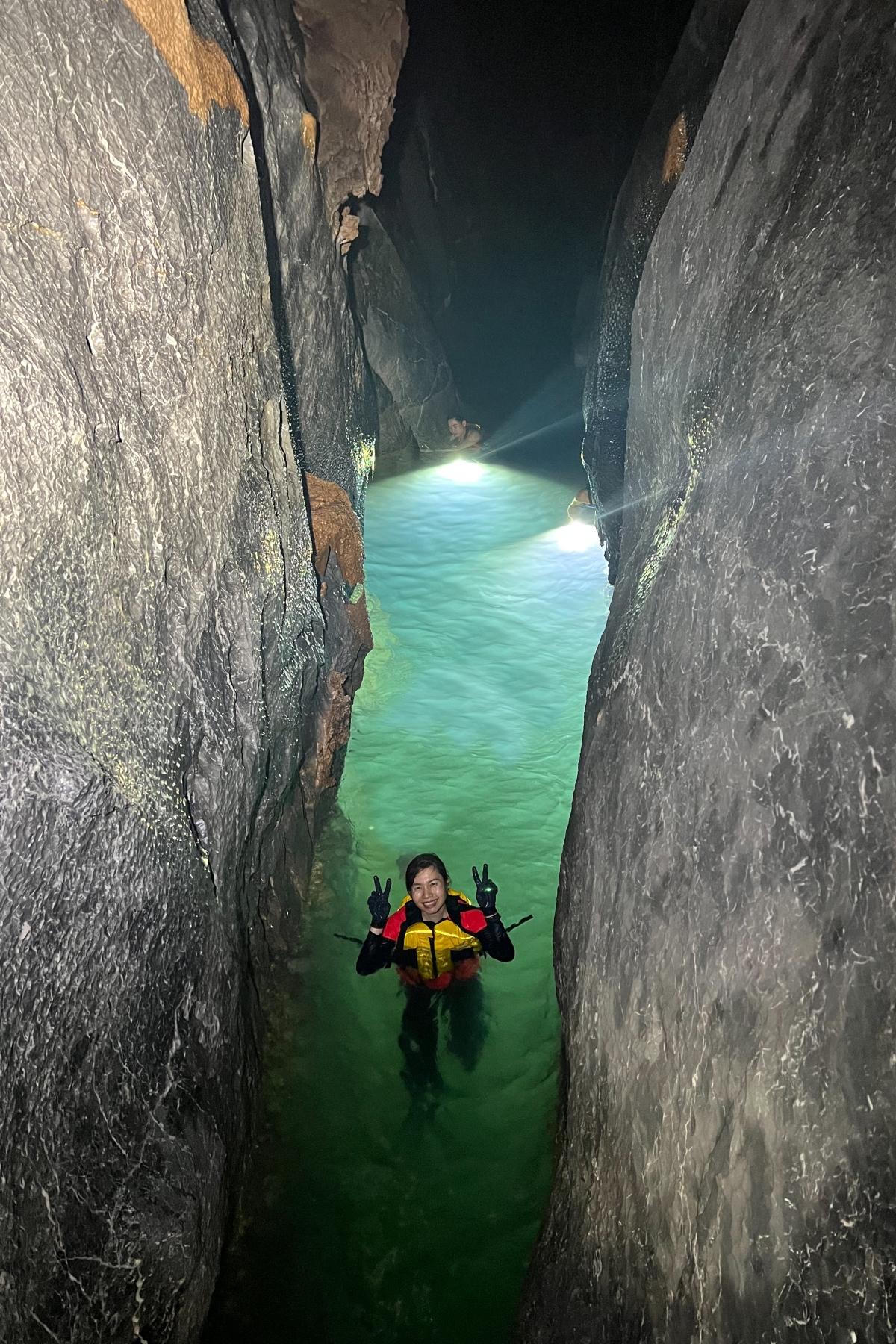 Nữ phượt thủ 44 tuổi chia sẻ kinh nghiệm 'chinh phục' Sơn Đoòng