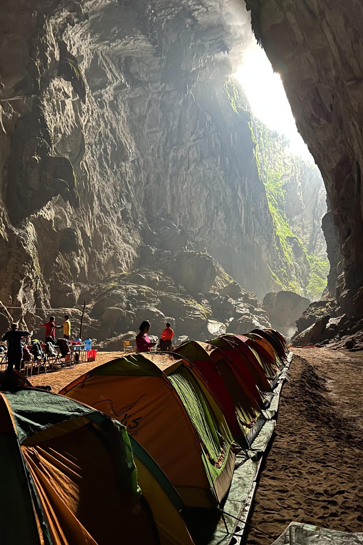 Nữ phượt thủ 44 tuổi chia sẻ kinh nghiệm 'chinh phục' Sơn Đoòng