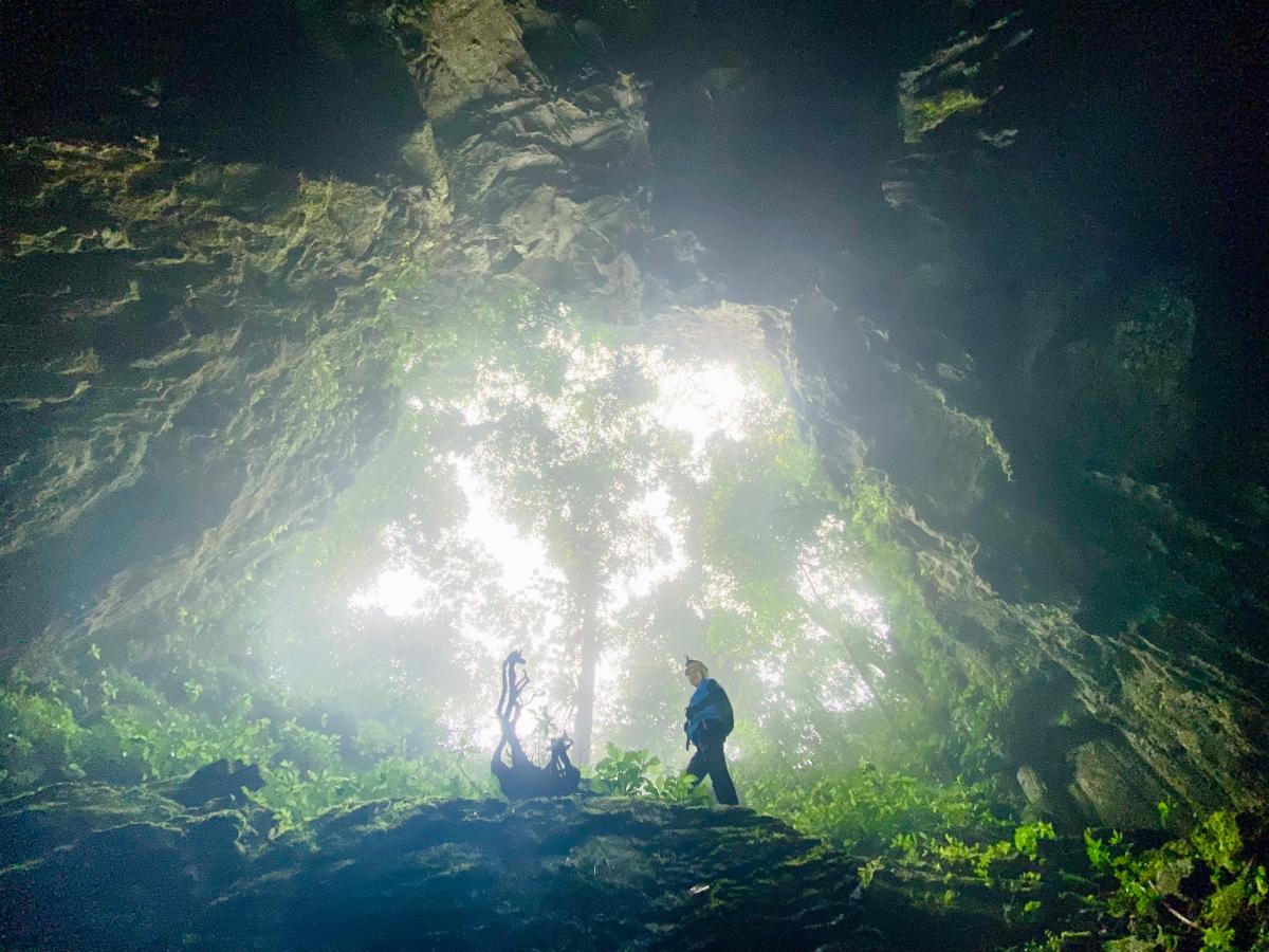 Nữ phượt thủ 44 tuổi chia sẻ kinh nghiệm 'chinh phục' Sơn Đoòng