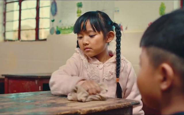 Bé 9 tuổi tự sắp xếp đám tang, khi mất để lại thư cứu sống 7 người