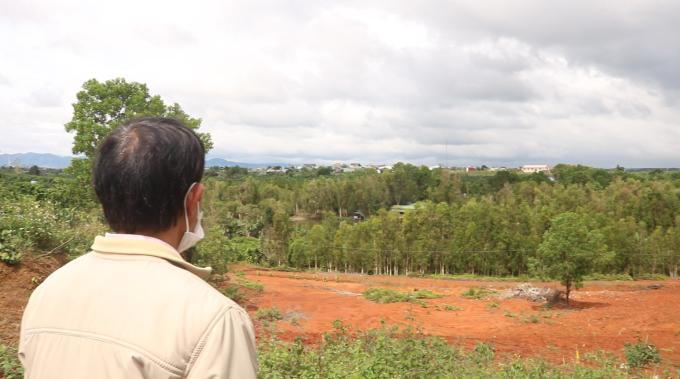 Người dân khốn khổ vì nhờ cán bộ địa phương làm sổ đỏ để rồi bị mất đất?