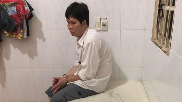 Đi bấm huyệt, bé gái bị người đàn ông mù giao cấu 