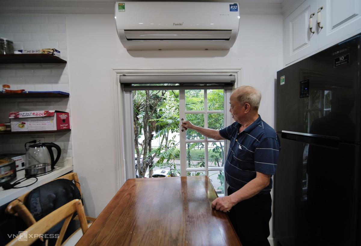 Hàng nghìn hộ dân Hà Nội mở lối thoát hiểm từ 'chuồng cọp'