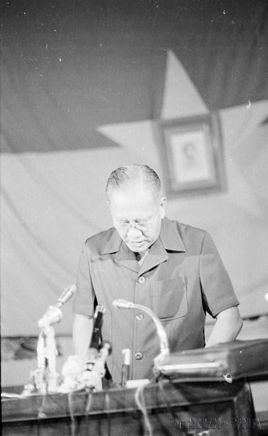 Hình ảnh thành phố Sài Gòn sống trong niềm vui chiến thắng 30/4/1975