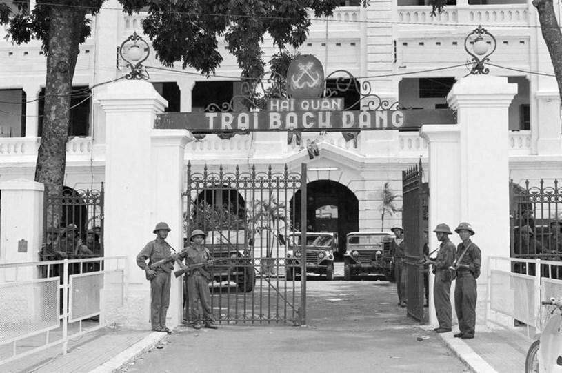 Hình ảnh thành phố Sài Gòn sống trong niềm vui chiến thắng 30/4/1975