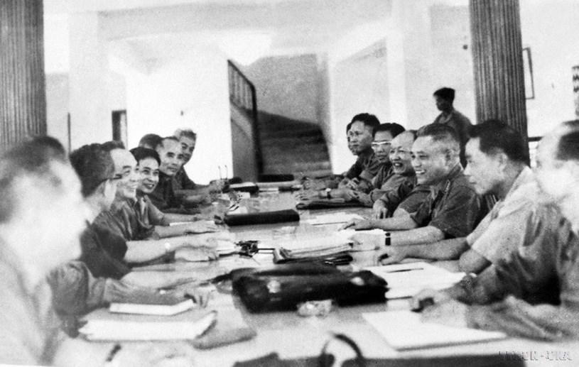 Hình ảnh thành phố Sài Gòn sống trong niềm vui chiến thắng 30/4/1975