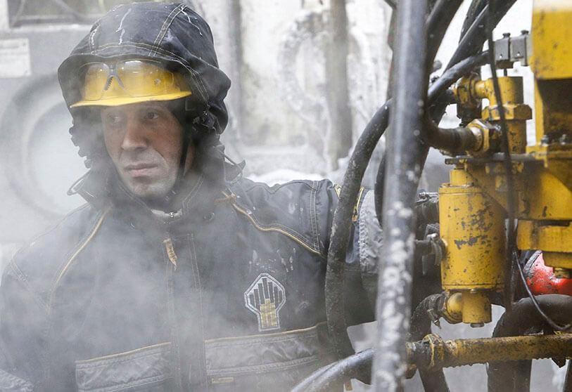 EU ‘bất lực’ nhìn Nga lách lệnh trừng phạt, thu bộn tiền từ bán dầu