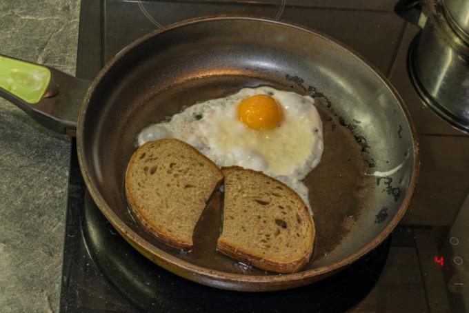 9 thói quen đe dọa tới sức khỏe 