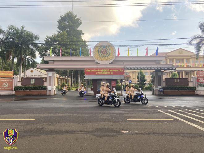 Hình ảnh CSGT cả nước đồng loạt ra quân lập lại trật tự giao thông