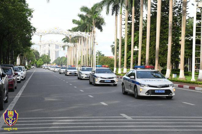 Hình ảnh CSGT cả nước đồng loạt ra quân lập lại trật tự giao thông