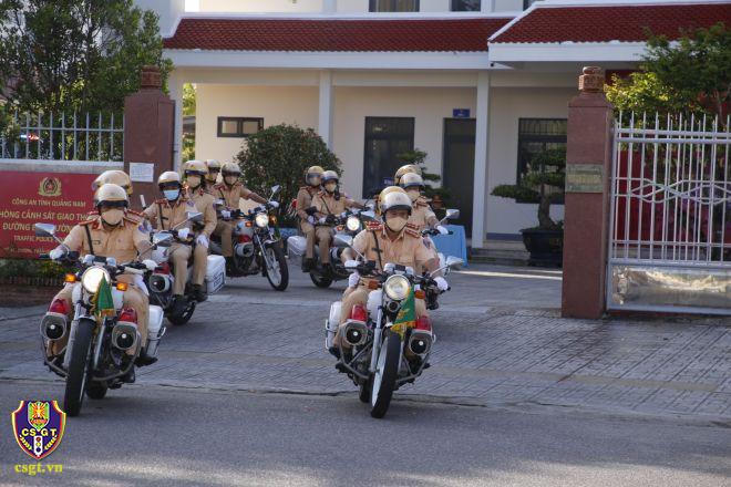 Hình ảnh CSGT cả nước đồng loạt ra quân lập lại trật tự giao thông