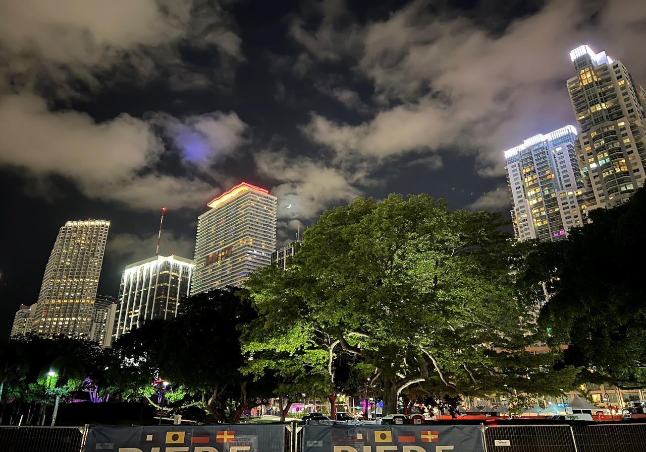 Đoàn công tác Liên đoàn Luật sư Việt Nam tham dự Hội nghị thường niên Hiệp hội Luật sư quốc tế IBA năm 2022: Hành trình đến với Miami (Hoa Kỳ)