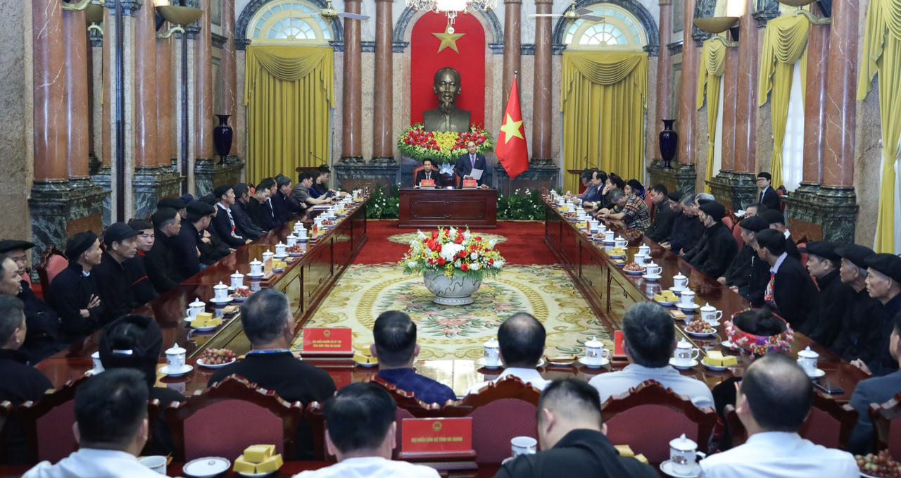 Chủ tịch nước định hướng để Hà Giang 'sống trên đá, làm giàu trên đá'