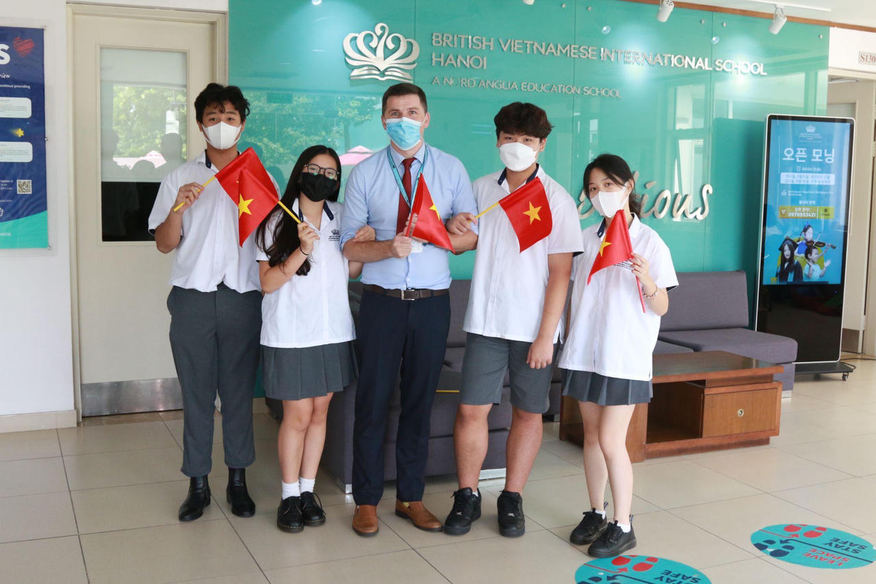 Chia sẻ về ngày 20/11 của các giáo viên nước ngoài tại Việt Nam