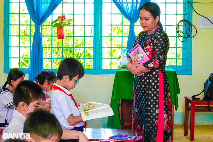 Cậu bé 6 tuổi học lớp 3, tính nhẩm nhanh như máy tính