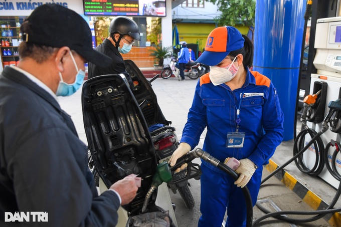 Giá xăng dầu lại sắp giảm mạnh?