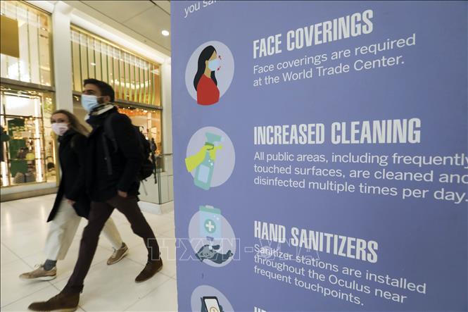 Mỹ khuyến cáo người dân đeo khẩu trang trở lại