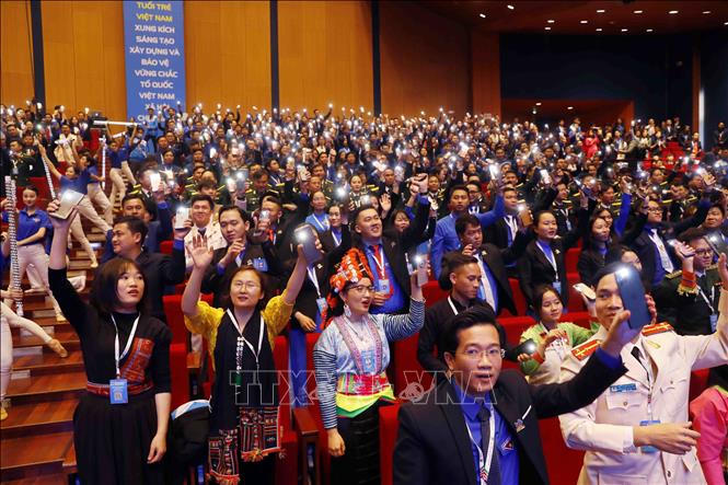 Tổng Bí thư nhắn gửi tới thế hệ trẻ cả nước hai chữ 'Tiên phong'